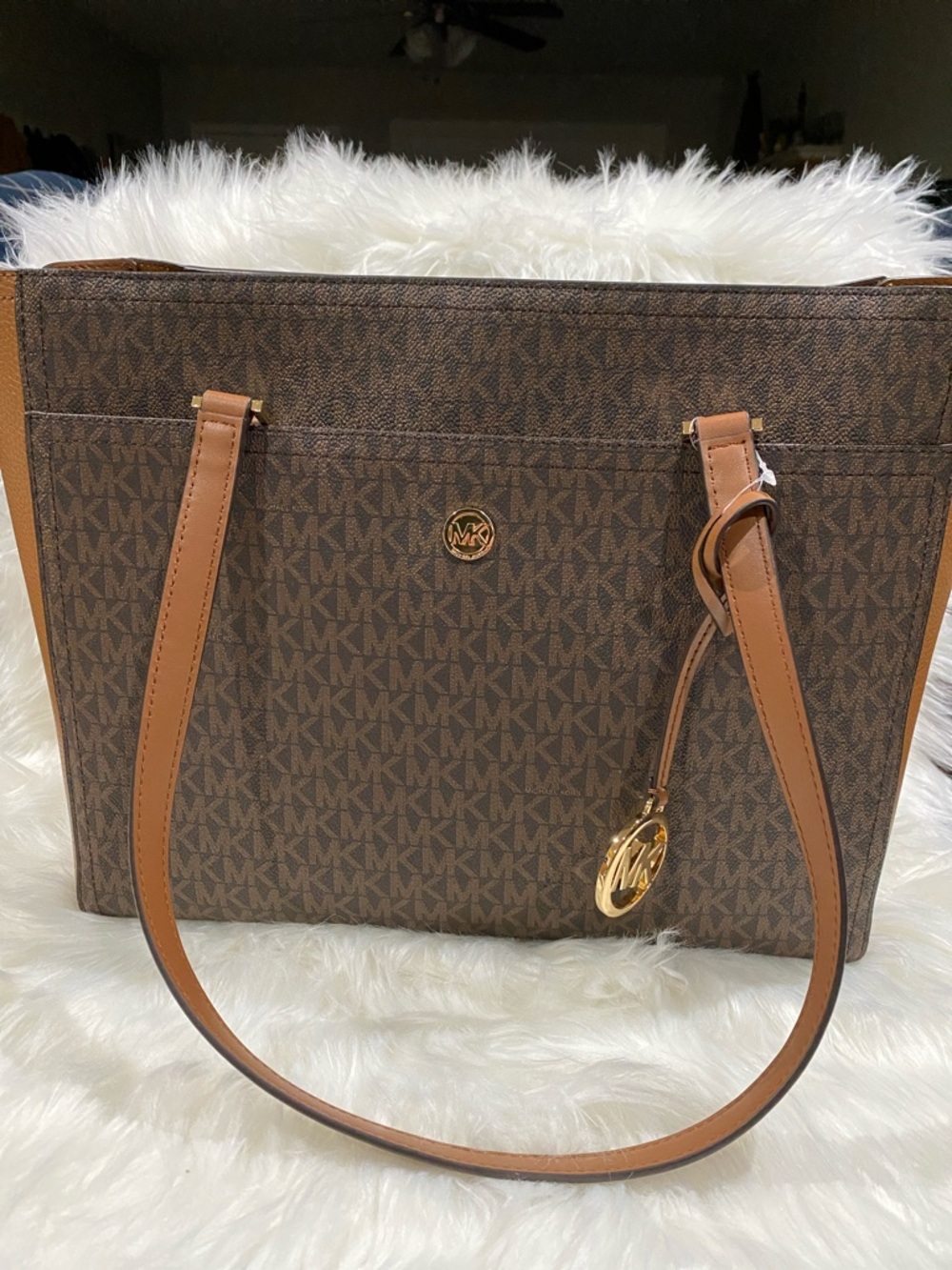 3 piece set: Michael Kors Brown Monogram Tote with Matching clutch and crossbody - Picture 2 of 14